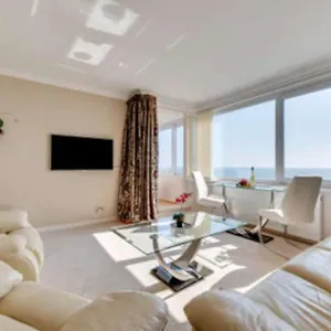 Apartment Actually With Spectacular Sea Views, Brighton