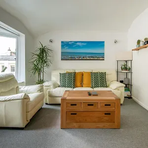 Apartment & - Group Or Family Fun, Brighton
